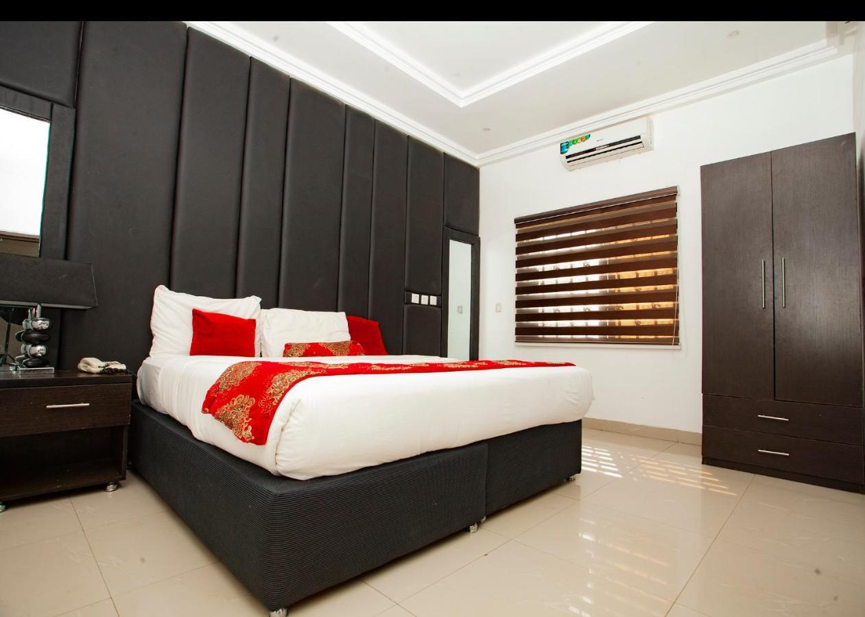Grand Palazzo Hotel Gwarimpa อาบูจา ภายนอก รูปภาพ
