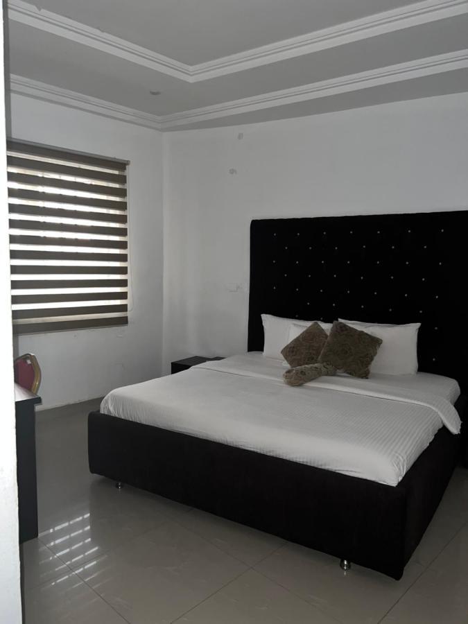 Grand Palazzo Hotel Gwarimpa อาบูจา ภายนอก รูปภาพ