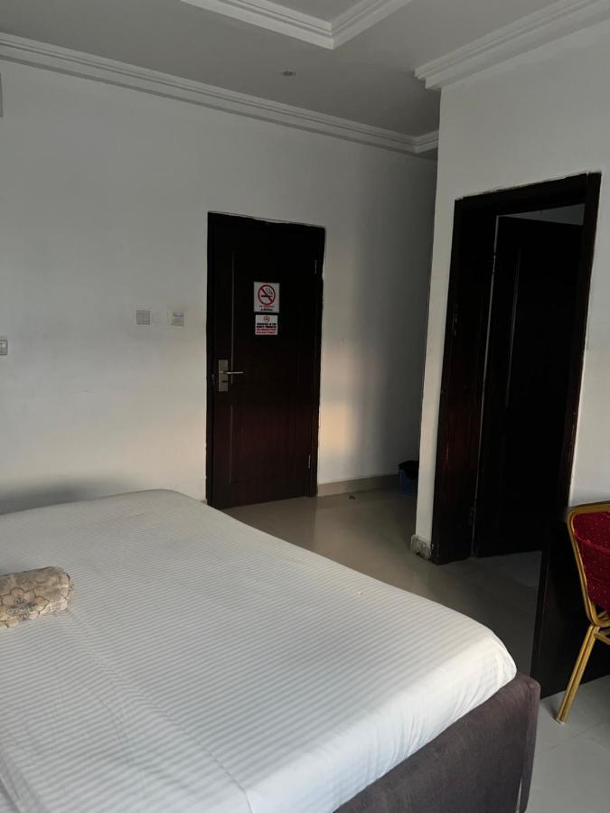Grand Palazzo Hotel Gwarimpa อาบูจา ภายนอก รูปภาพ