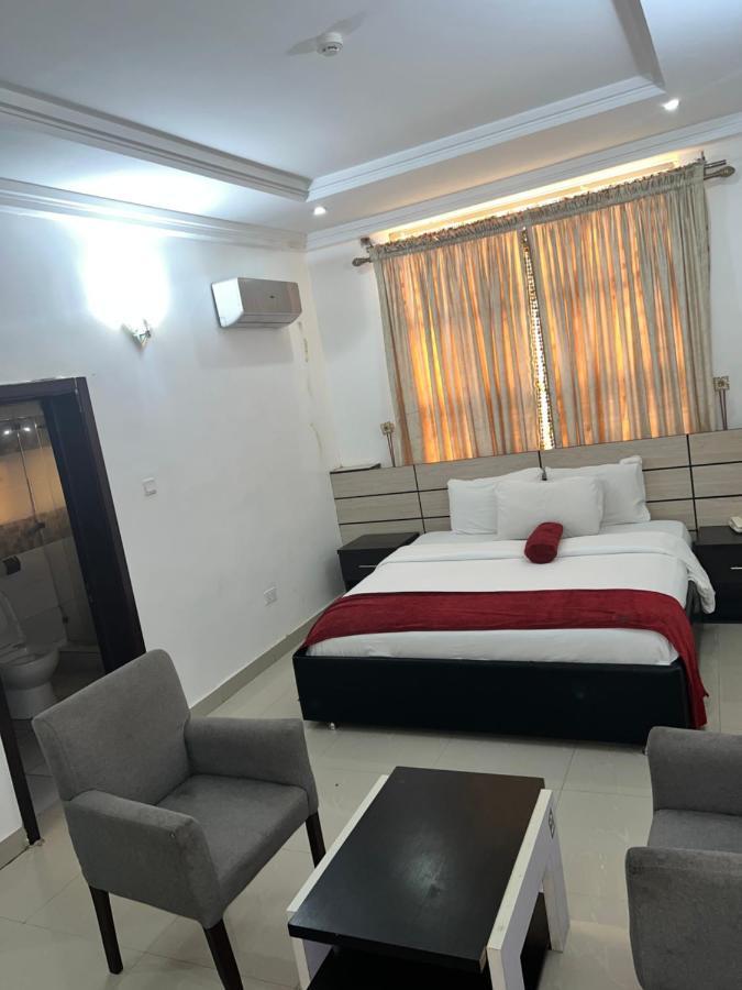 Grand Palazzo Hotel Gwarimpa อาบูจา ภายนอก รูปภาพ