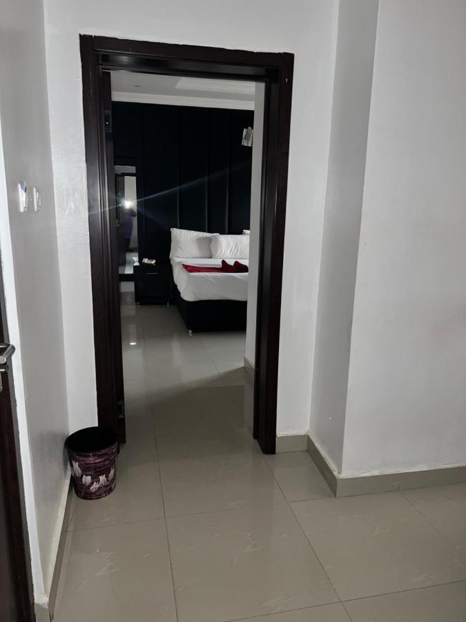 Grand Palazzo Hotel Gwarimpa อาบูจา ภายนอก รูปภาพ