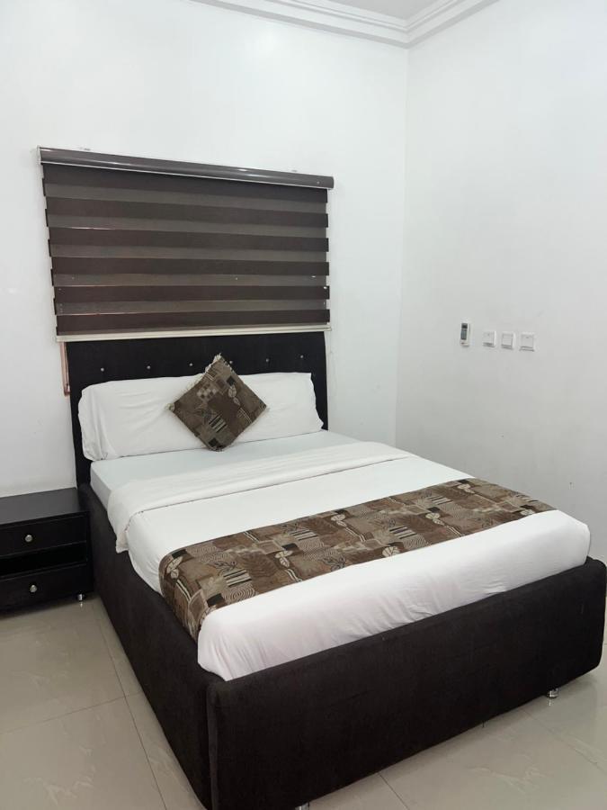 Grand Palazzo Hotel Gwarimpa อาบูจา ภายนอก รูปภาพ