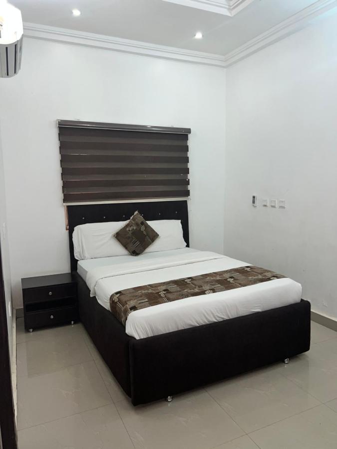 Grand Palazzo Hotel Gwarimpa อาบูจา ภายนอก รูปภาพ