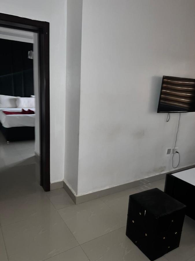 Grand Palazzo Hotel Gwarimpa อาบูจา ภายนอก รูปภาพ