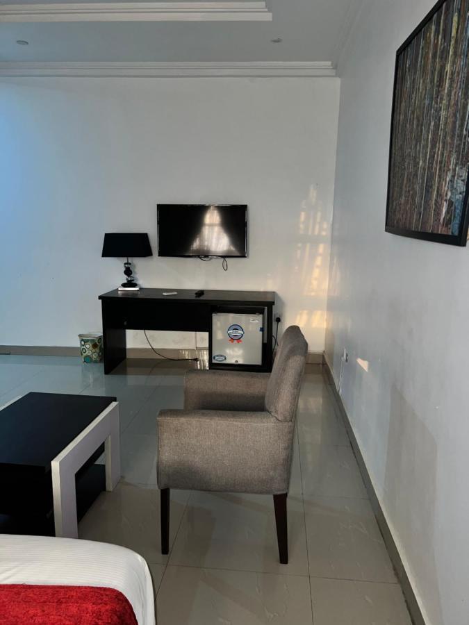 Grand Palazzo Hotel Gwarimpa อาบูจา ภายนอก รูปภาพ