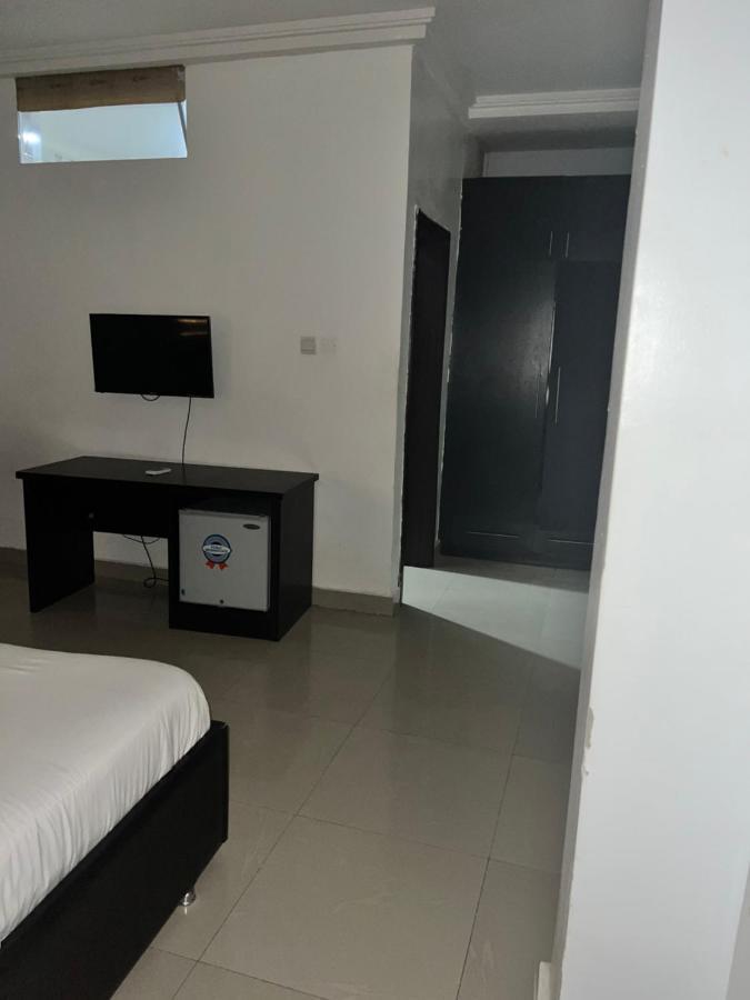 Grand Palazzo Hotel Gwarimpa อาบูจา ภายนอก รูปภาพ
